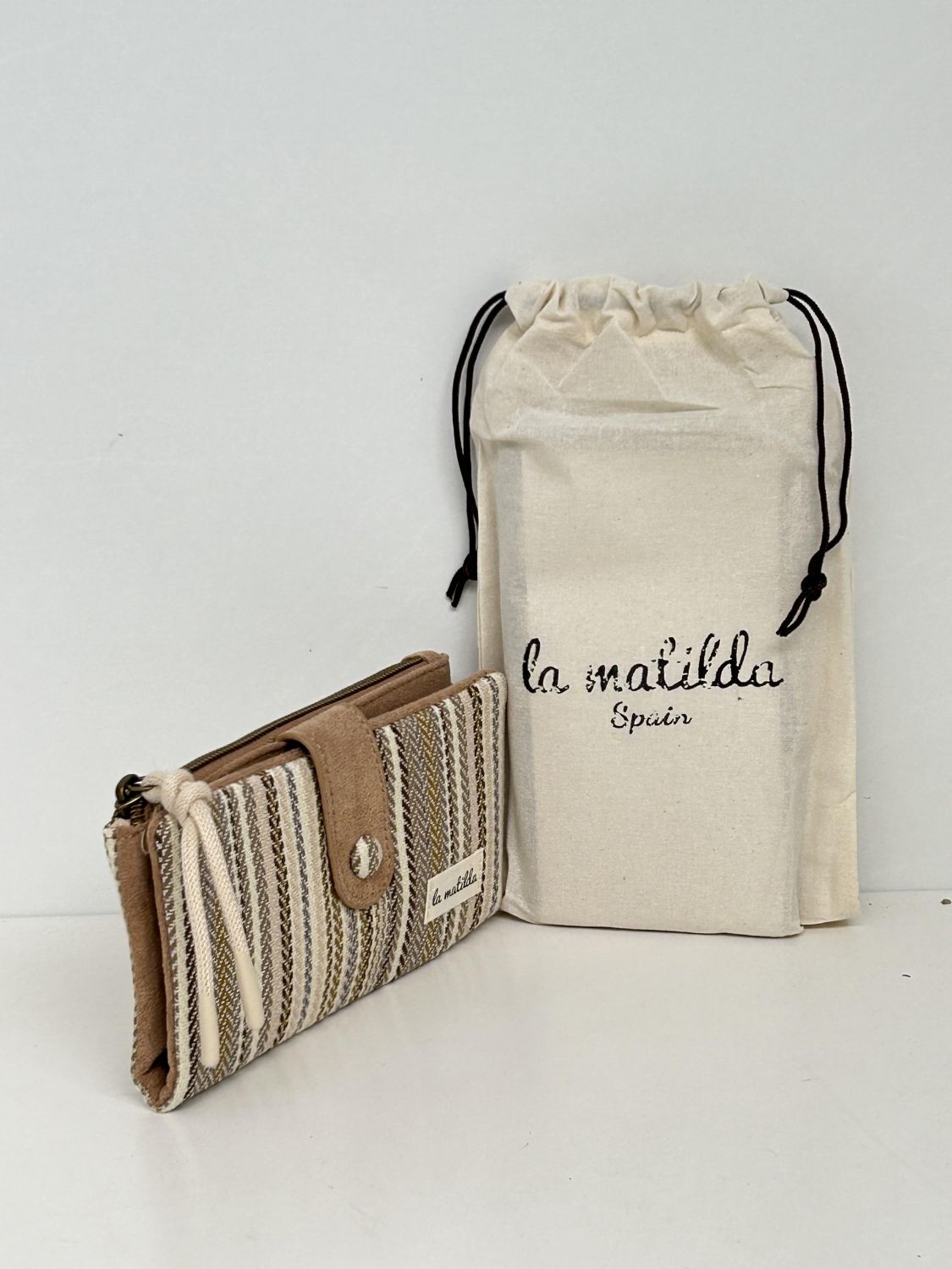 Cartera Grande Línea Gélida