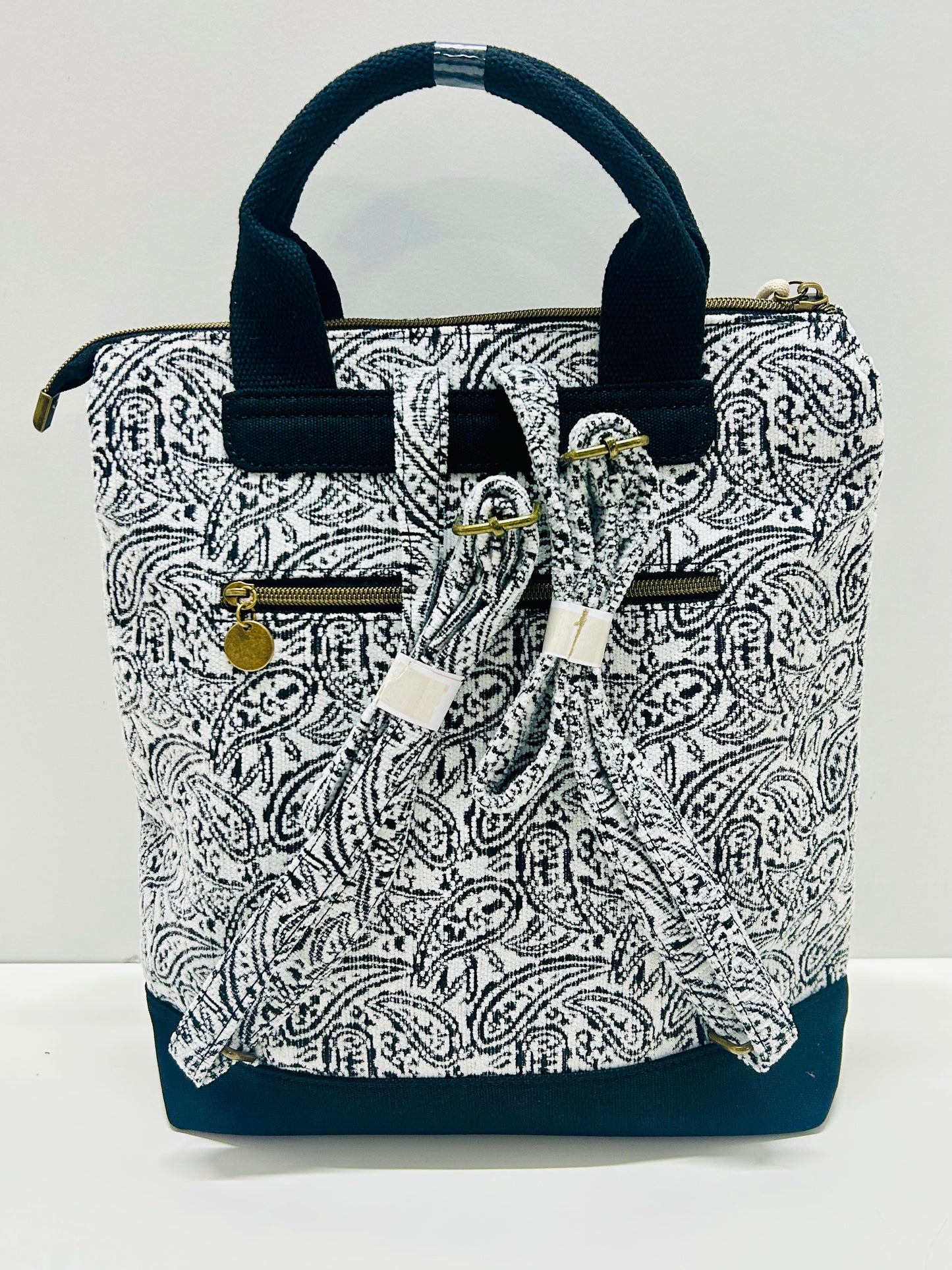 Mochila grande Hojas Negro