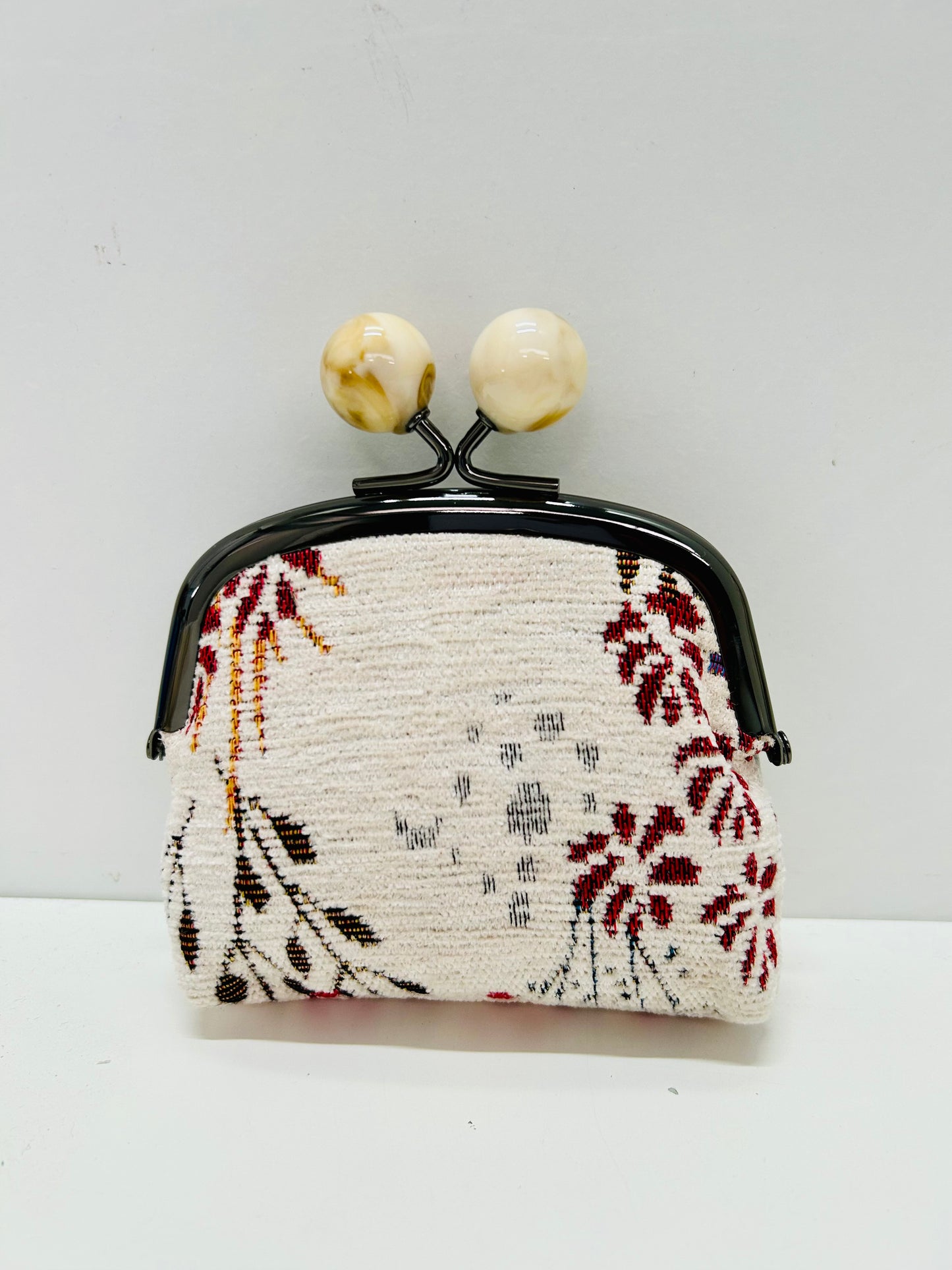 Monedero de Boquilla con Cierre de Bolas Inés