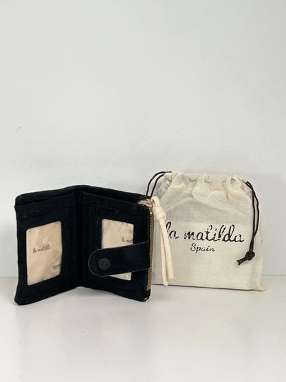 Cartera Pequeña Unicolor Negra