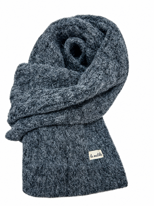 Bufanda de Lana Gris Carbón Trenzado