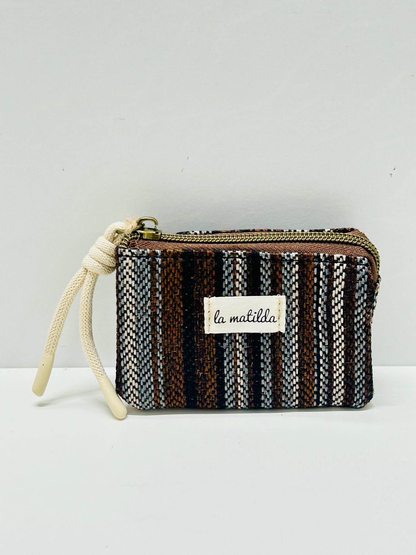 Monedero Tres Compartimentos Linea Arena