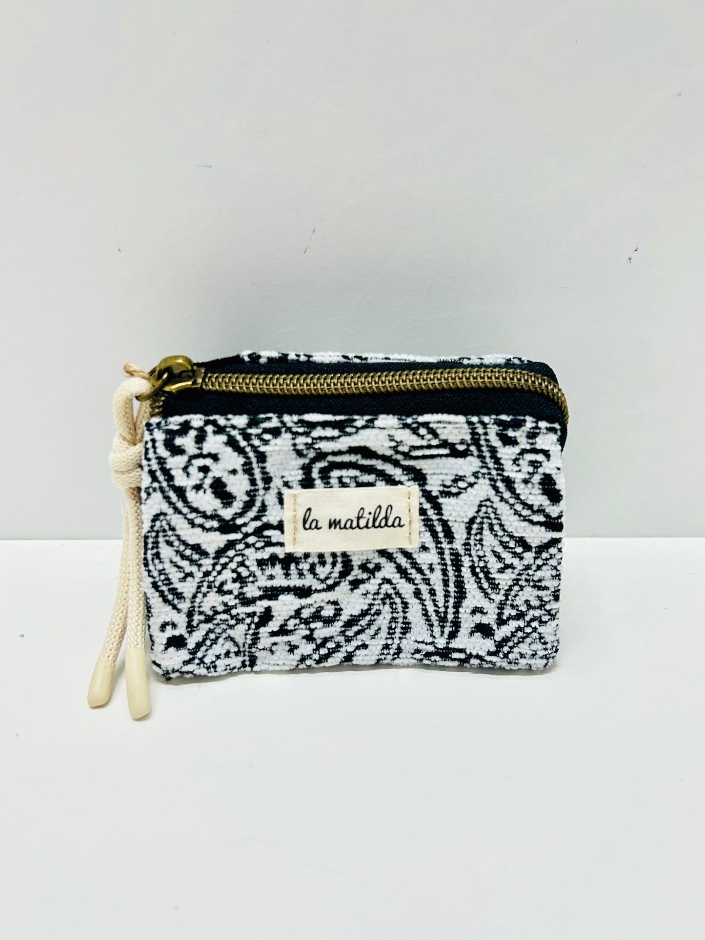 Monedero Tres Compartimentos Hojas Negro