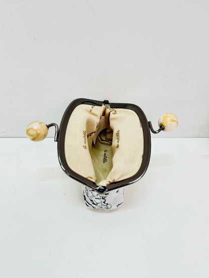 Monedero de Boquilla con Cierre de Bolas Rosa Negra