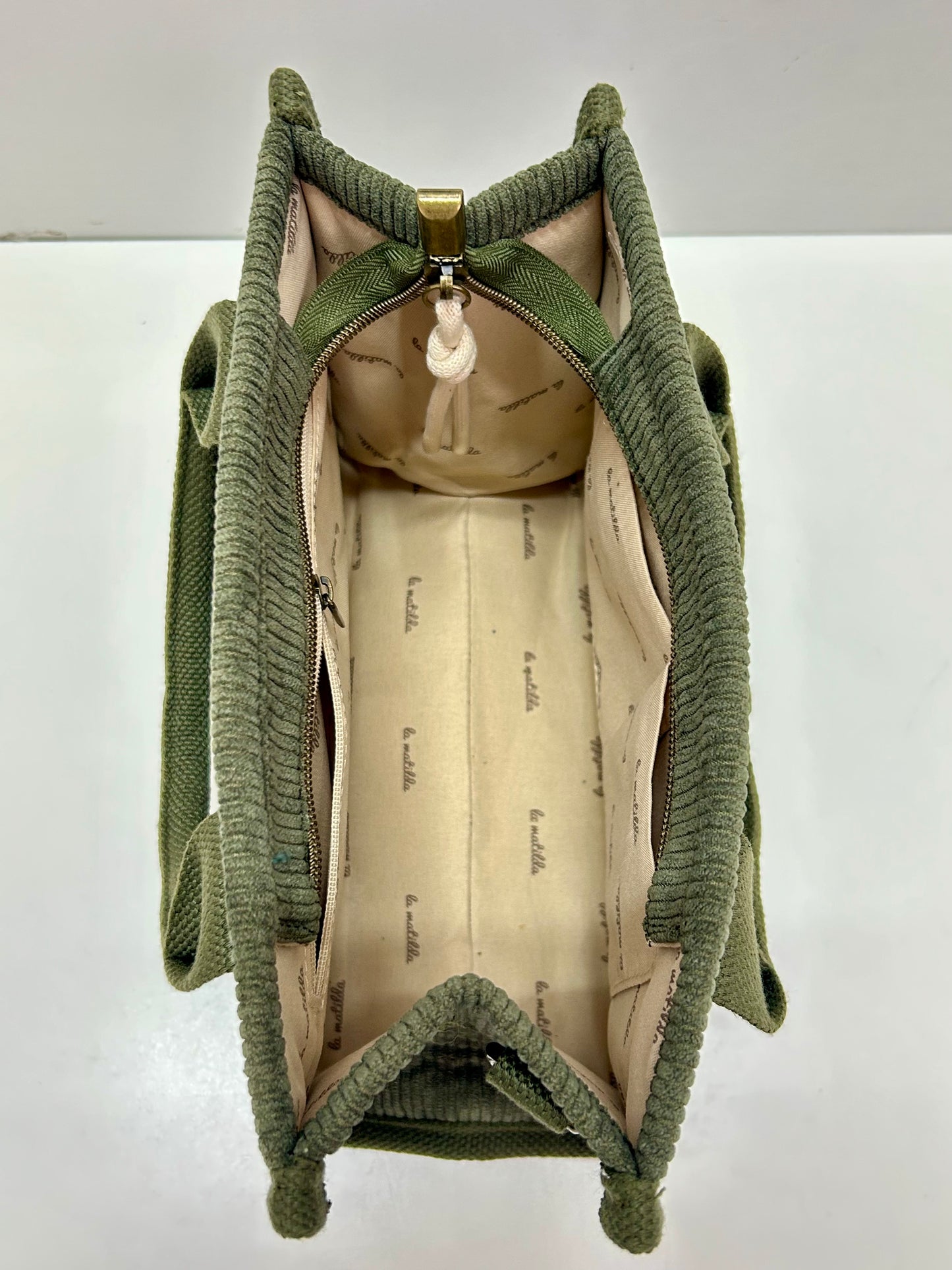 Bolso de mano Pana Oliva