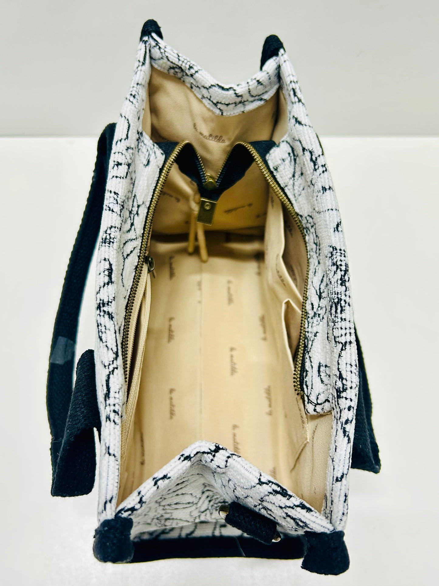 Bolso de mano Rosa Negra