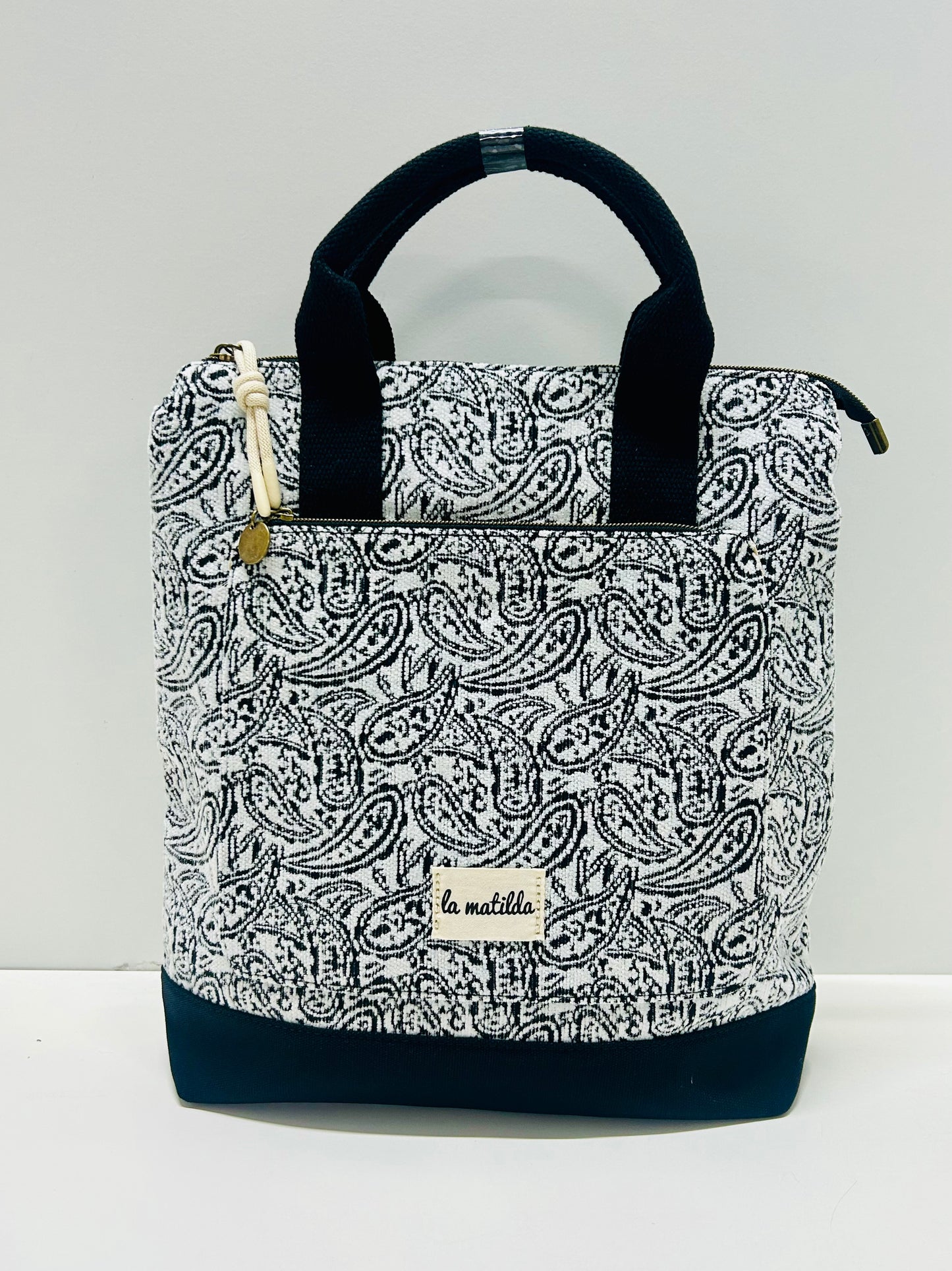 Mochila grande Hojas Negro