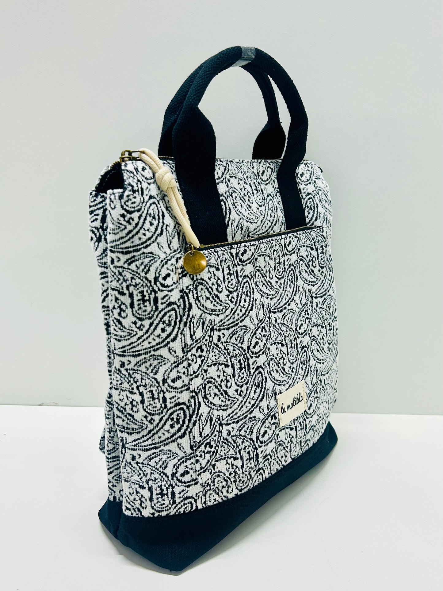 Mochila grande Hojas Negro