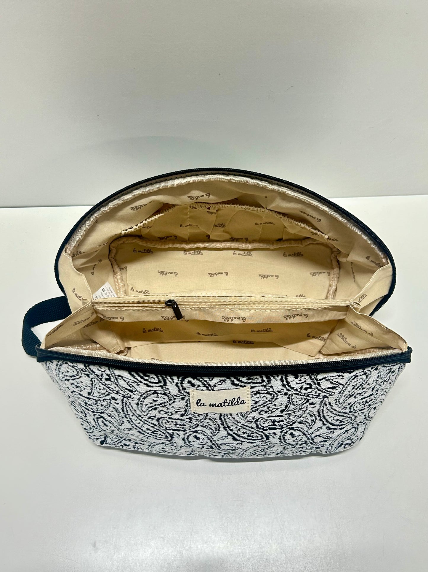 Neceser Cosmetiquero Hojas Negro