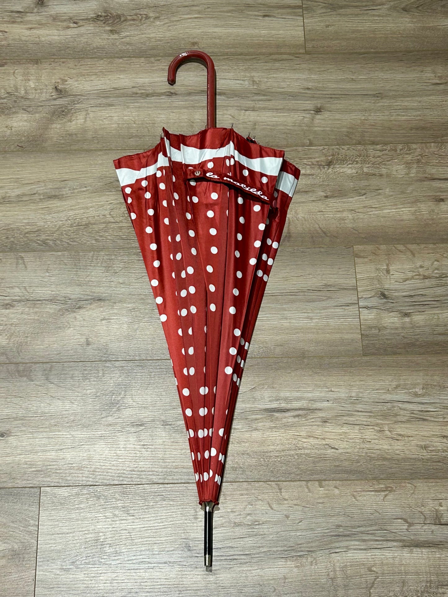 Paraguas largo 16 varillas La Matilda Topos Rojo
