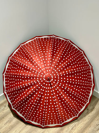 Paraguas largo 16 varillas La Matilda Topos Rojo