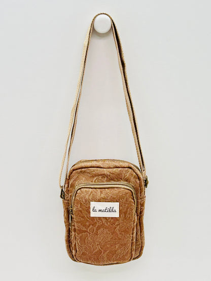 Bolso Cuelga Móvil Tostado Flor