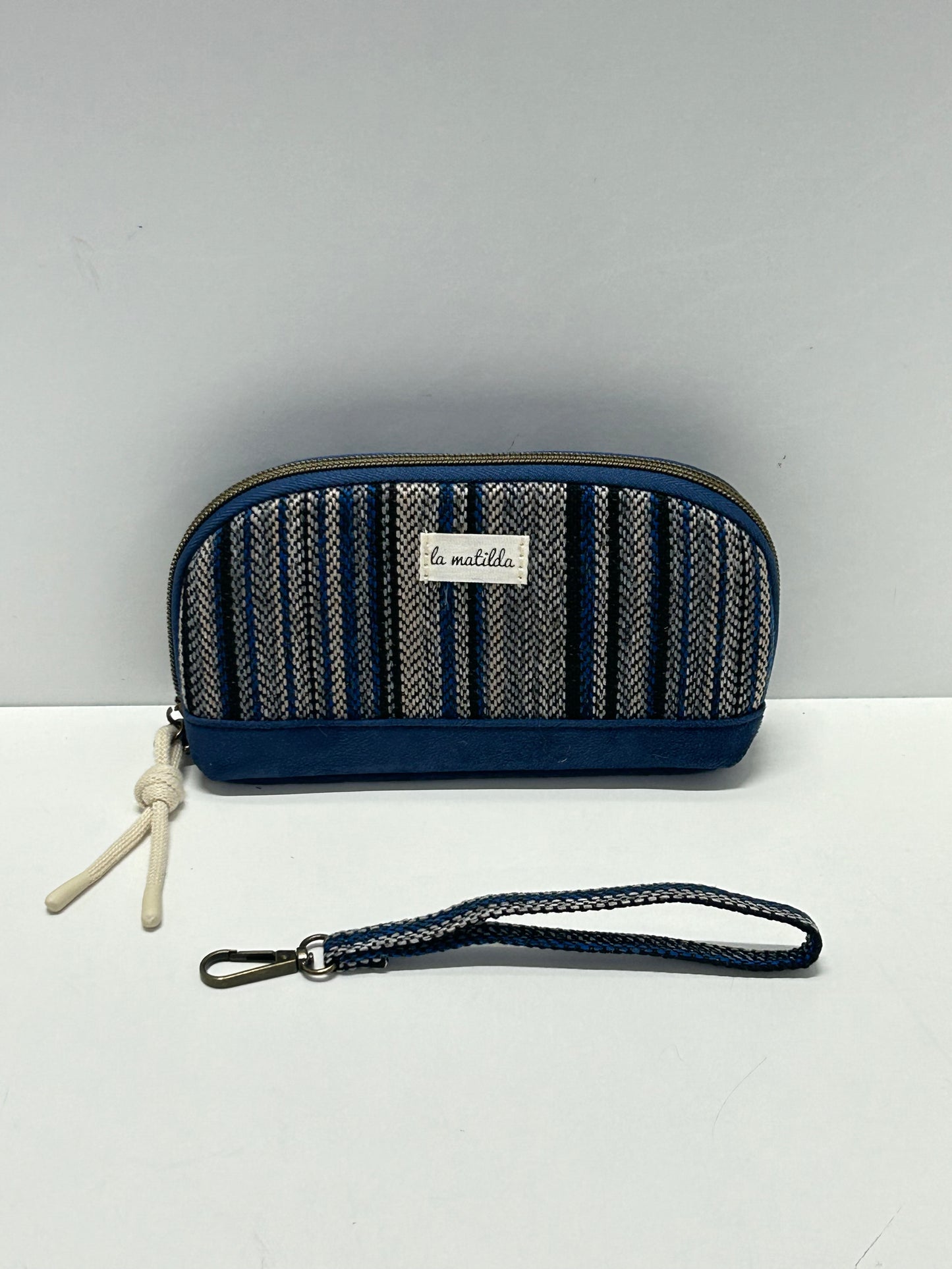 Portatodo con asa Linea Agua