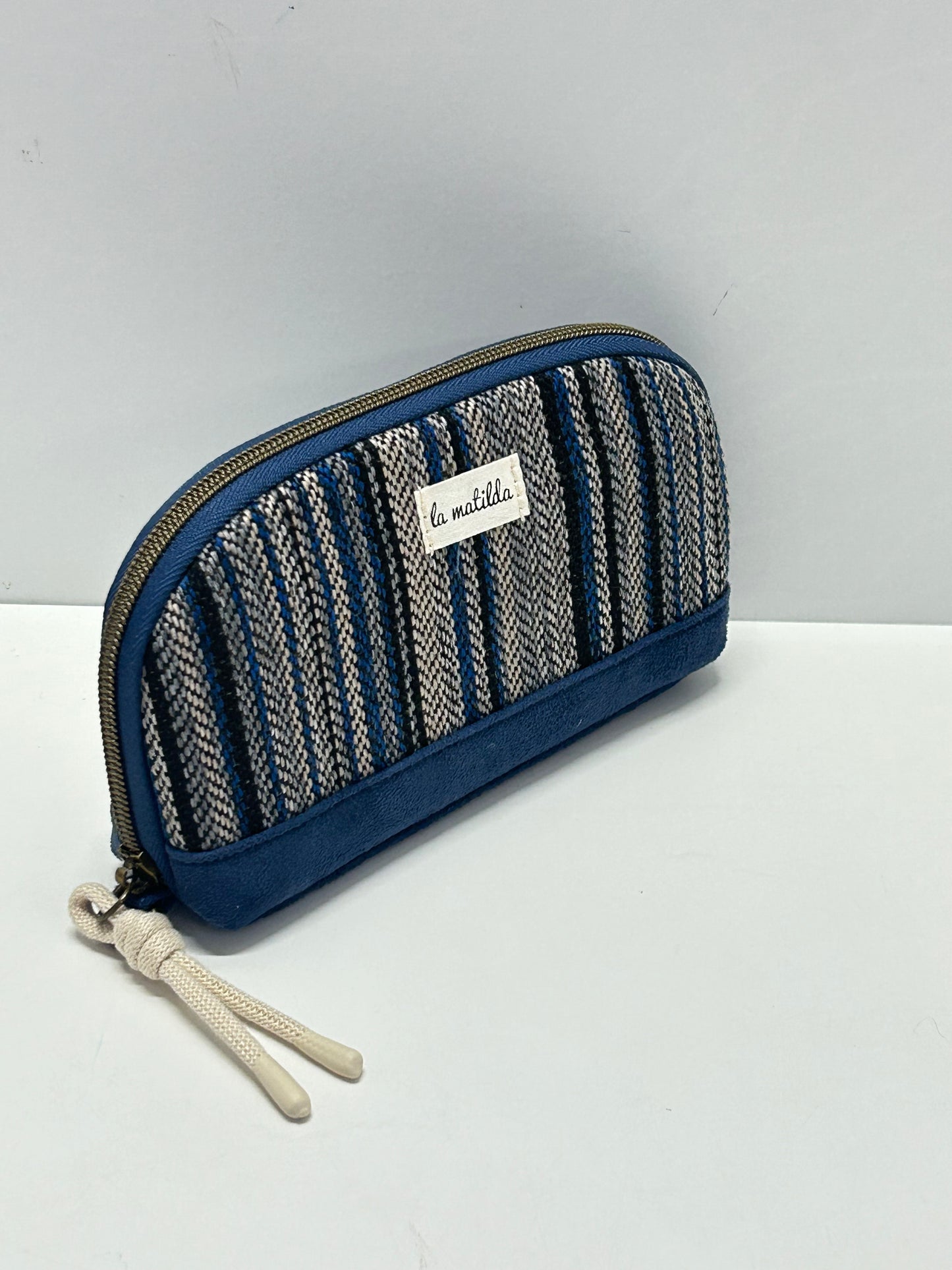 Portatodo con asa Linea Agua