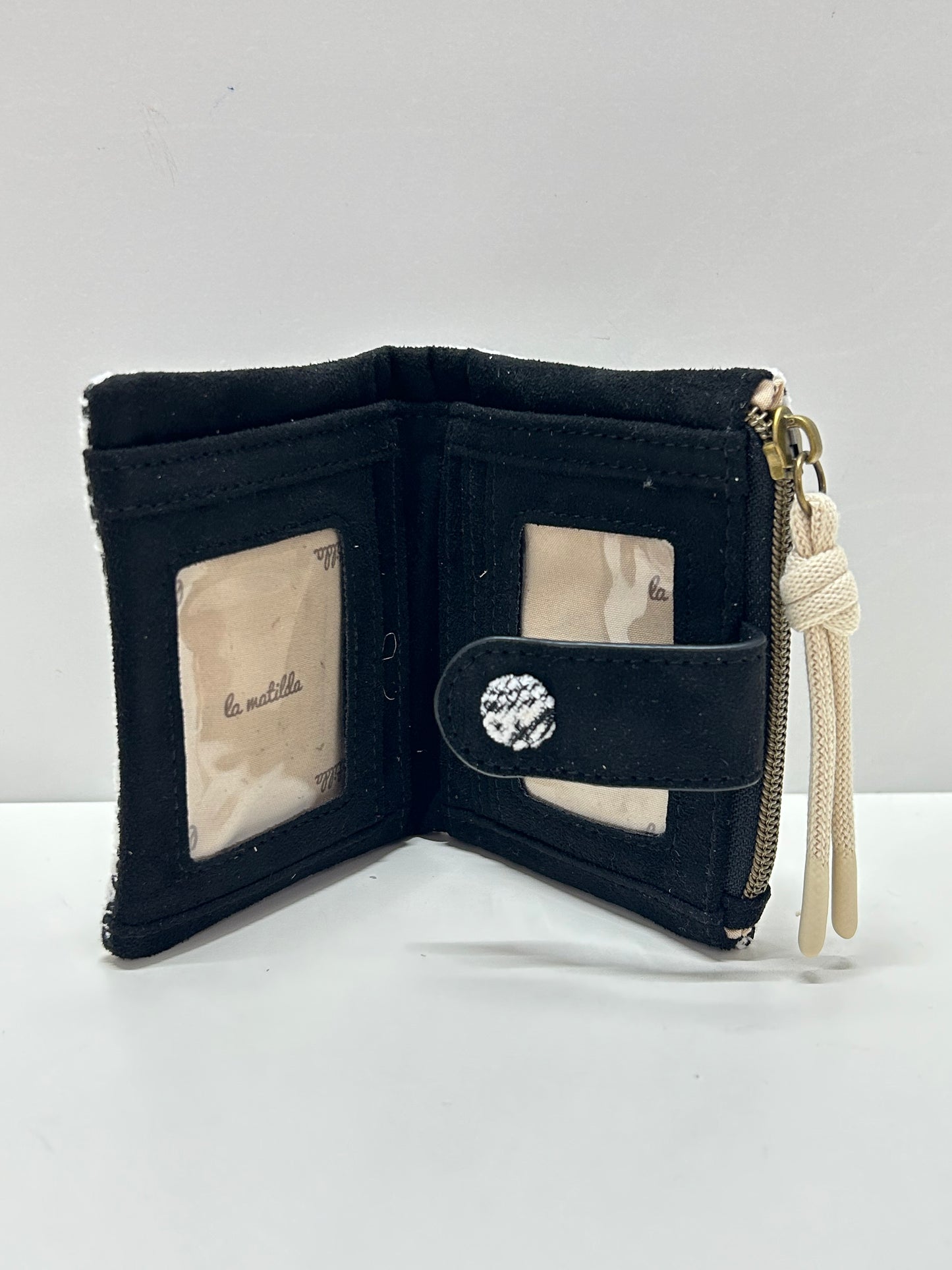 Cartera Pequeña Hojas Negro