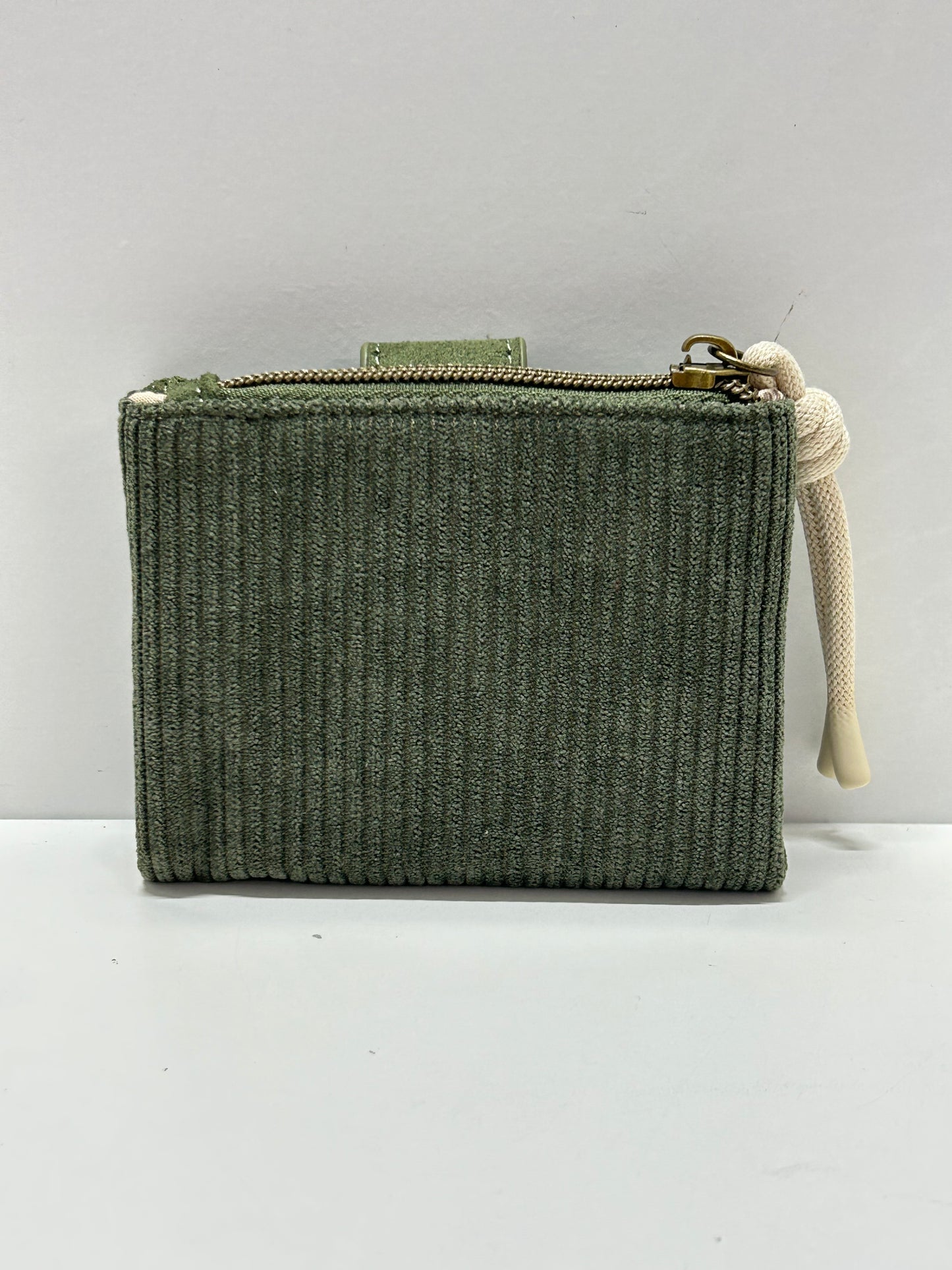 Cartera Pequeña Pana Oliva