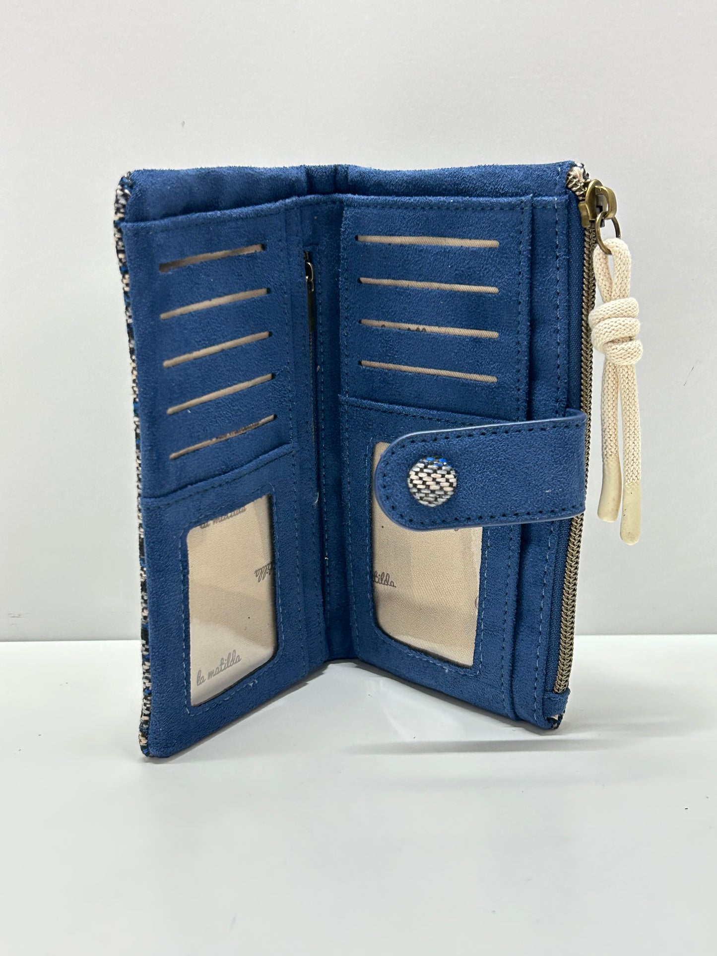 Cartera Grande Línea Agua