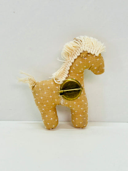 Broche Pony (02)