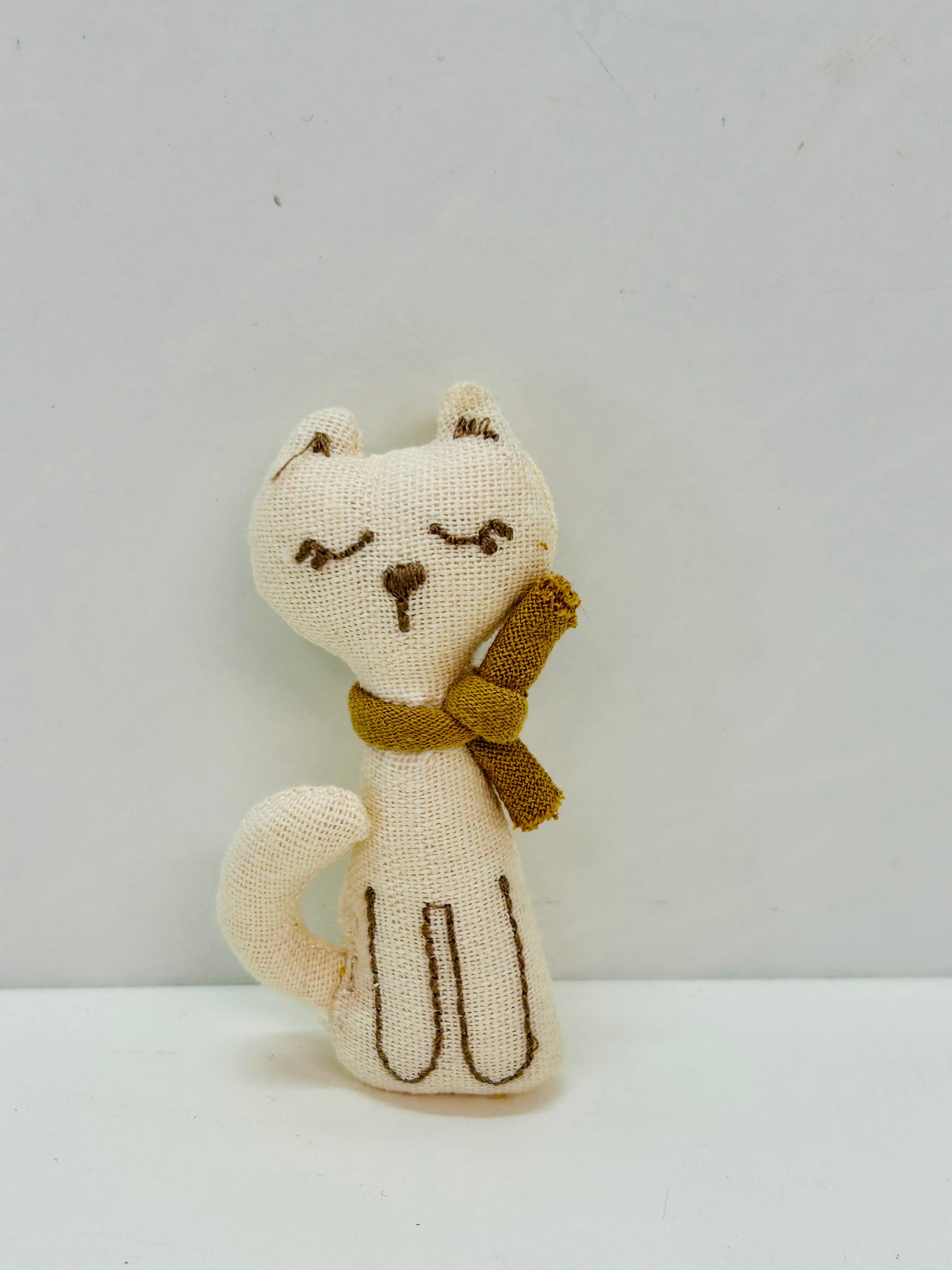 Broche Gato blanco (04)
