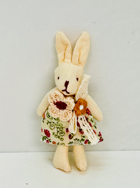 Broche Conejo flores (03)