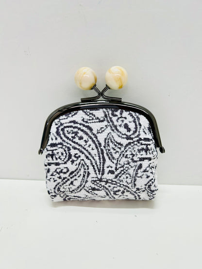 Monedero de Boquilla con Cierre de Bolas Hojas Morado