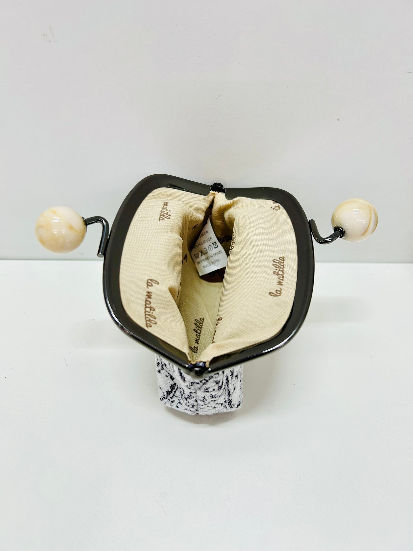 Monedero de Boquilla con Cierre de Bolas Hojas Morado